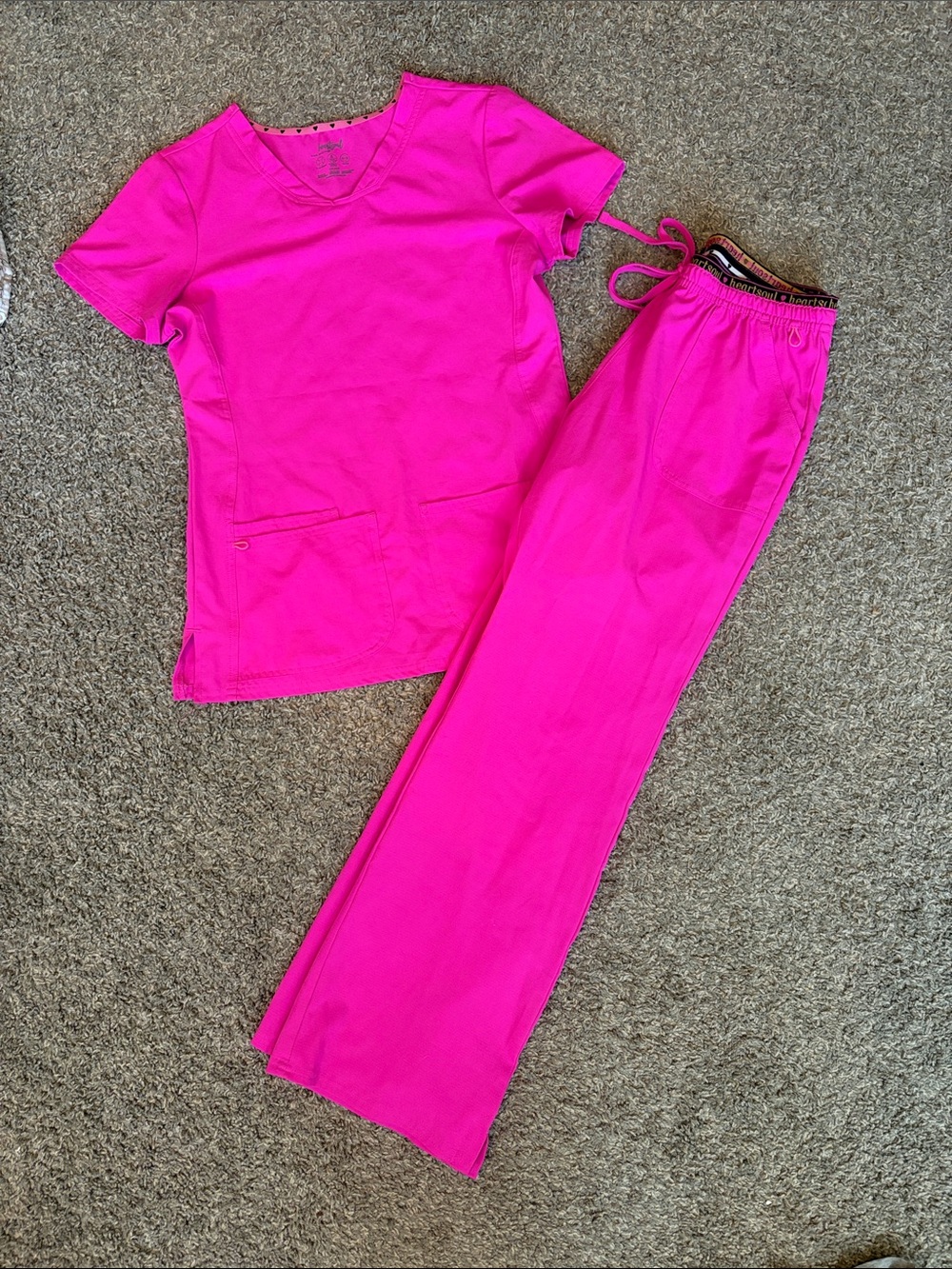 Bright pink scrub set heart and souls size small medium